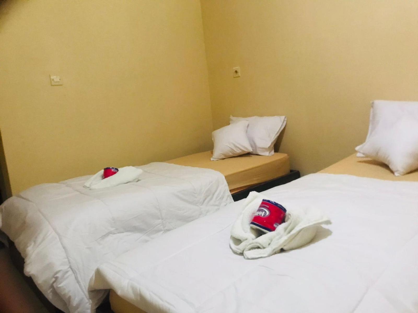 Kampung Homestay Kuta  Экстерьер фото